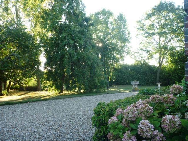Manoir Des Tuileries Du Buisson Bed & Breakfast Verneuil d'Avre et d'Iton Eksteriør bilde